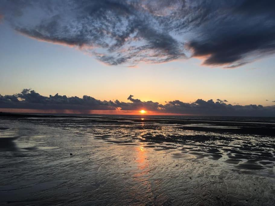 Charmante Maisonnette Proche Plage Et Commerces 布伦维尔索梅 外观 照片